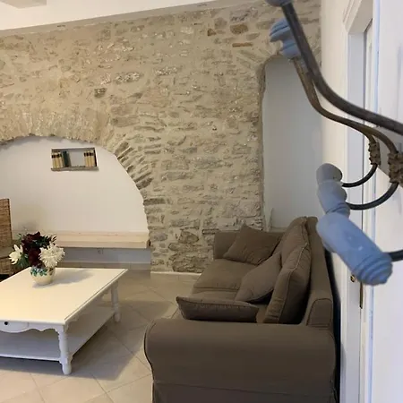 La Maison De Leontine Holiday home La Liviniere