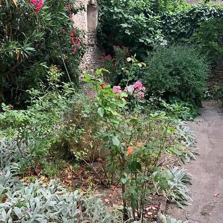 La Maison De Leontine