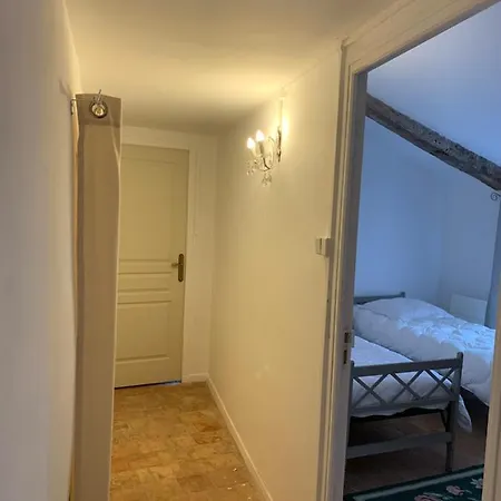 La Maison De Leontine *