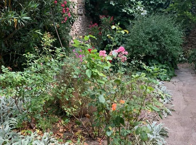 La Maison De Leontine